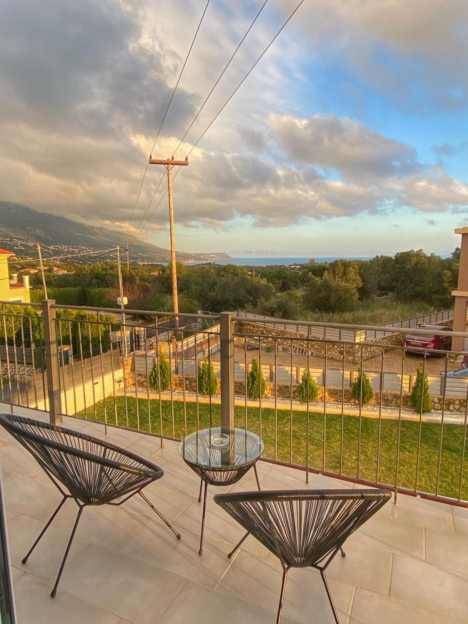 Taras Villa Karavádhos Exterior foto